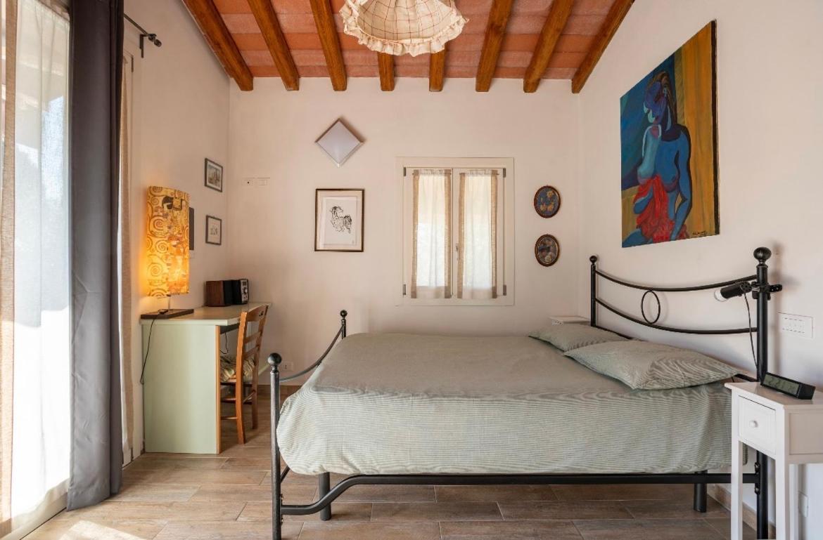 Cozy Tuscany Apartment With View เปสเชีย ภายนอก รูปภาพ