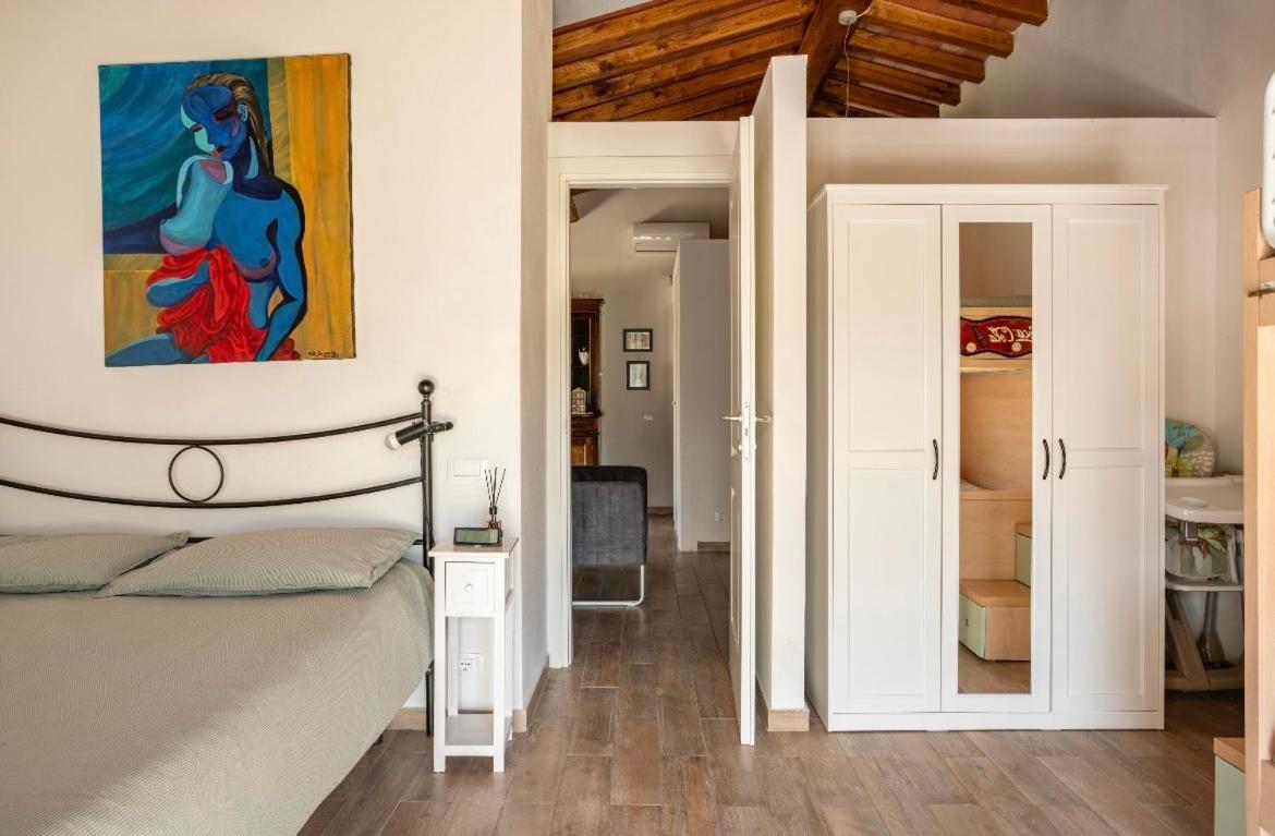 Cozy Tuscany Apartment With View เปสเชีย ภายนอก รูปภาพ